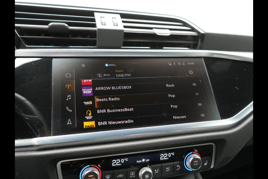 Audi Q3 45 TFSI e S edition PHEV 245pk Dealer O.H. | Adaptive Cruise | Camera | Matrix LED | Sonos Audio | Alcantara Sportstoelen Memory & Verwarmd | Sfeerverlichting | S Line Interieur | Keyless | Blis | Navigatie | DAB | Plug In Hybrid |