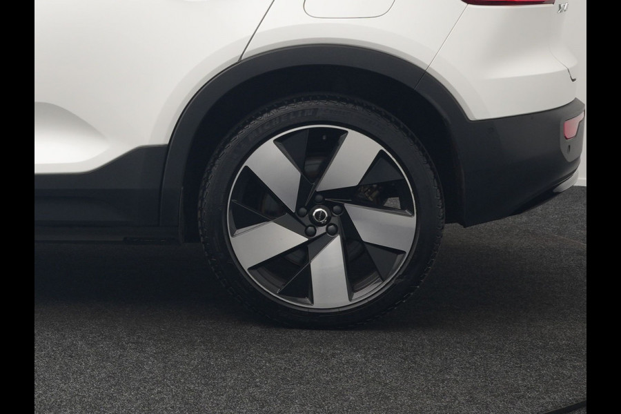 Volvo XC40 Recharge Twin Ultimate 78 kWh 408pk Dealer O.H. | Trekhaak Af Fabriek | Panodak | 360 Camera | Adaptive Cruise | Harman / Kardon | Alcantara Sportstoelen Memory & Verwarmd | Google Assistent | Keyless | Stuur Verwarmd | Blis |