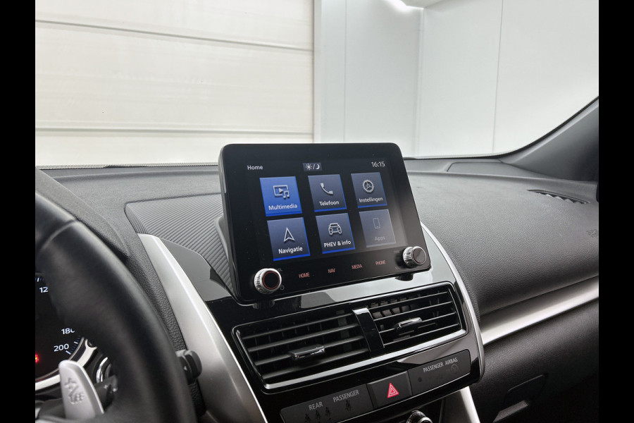 Mitsubishi Eclipse Cross 2.4 PHEV Intense+ Hybride / Navigatie / 1/2 Leder / Pdc. / Airco-ecc./ Radio multimedia / Apk 07-2026
