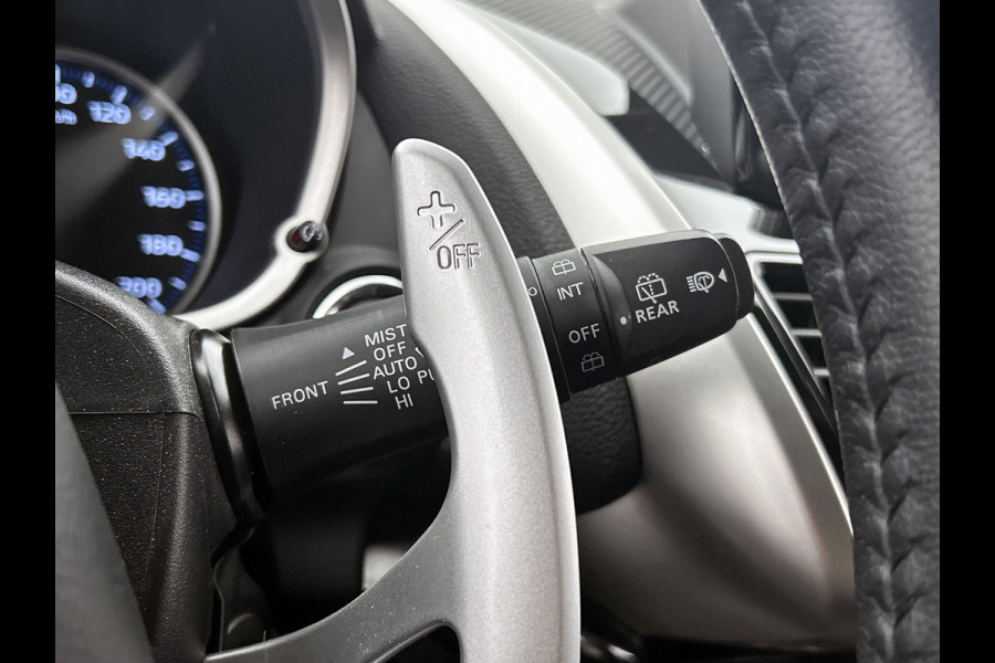 Mitsubishi Eclipse Cross 2.4 PHEV Intense+ Hybride / Navigatie / 1/2 Leder / Pdc. / Airco-ecc./ Radio multimedia / Apk 07-2026