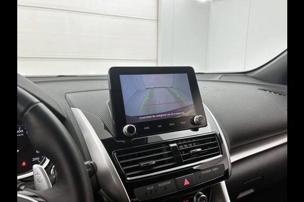 Mitsubishi Eclipse Cross 2.4 PHEV Intense+ Hybride / Navigatie / 1/2 Leder / Pdc. / Airco-ecc./ Radio multimedia / Apk 07-2026