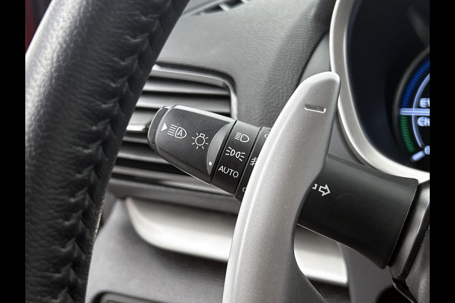 Mitsubishi Eclipse Cross 2.4 PHEV Intense+ Hybride / Navigatie / 1/2 Leder / Pdc. / Airco-ecc./ Radio multimedia / Apk 07-2026