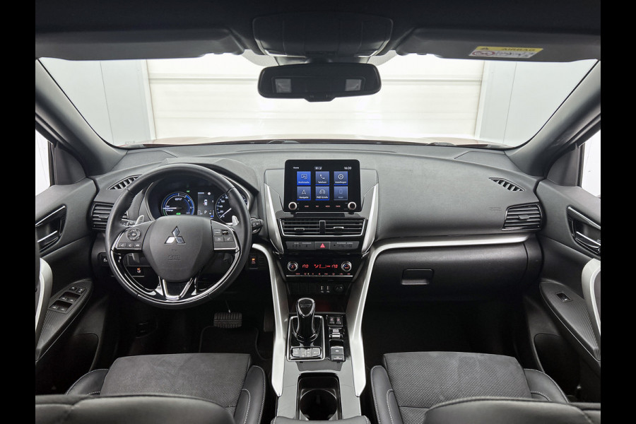 Mitsubishi Eclipse Cross 2.4 PHEV Intense+ Hybride / Navigatie / 1/2 Leder / Pdc. / Airco-ecc./ Radio multimedia / Apk 07-2026