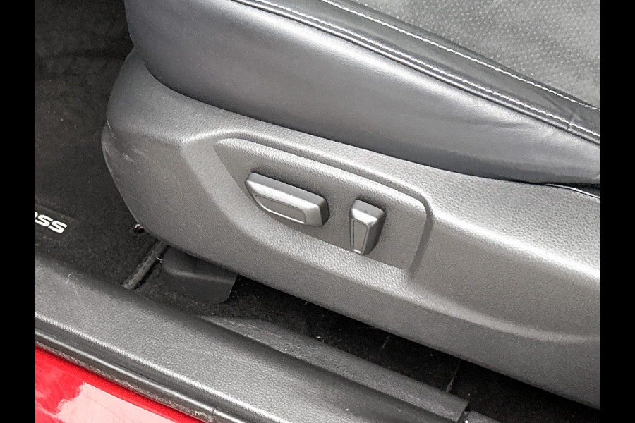 Mitsubishi Eclipse Cross 2.4 PHEV Intense+ Hybride / Navigatie / 1/2 Leder / Pdc. / Airco-ecc./ Radio multimedia / Apk 07-2026