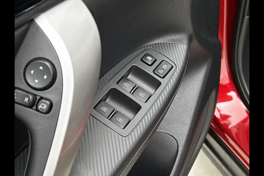 Mitsubishi Eclipse Cross 2.4 PHEV Intense+ Hybride / Navigatie / 1/2 Leder / Pdc. / Airco-ecc./ Radio multimedia / Apk 07-2026