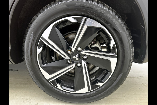 Mitsubishi Eclipse Cross 2.4 PHEV Intense+ Hybride / Navigatie / 1/2 Leder / Pdc. / Airco-ecc./ Radio multimedia / Apk 07-2026