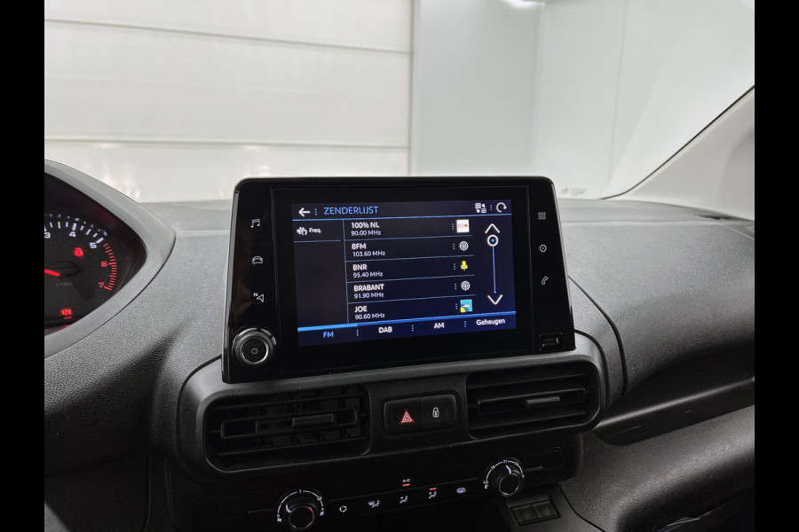 Peugeot Partner 1.2 Benzine 111PK Euro6 Premium / Airco / Navigatie / Cruise-ctr. / Schuifdeur + Raam / Radio multimedia / Apk nieuw
