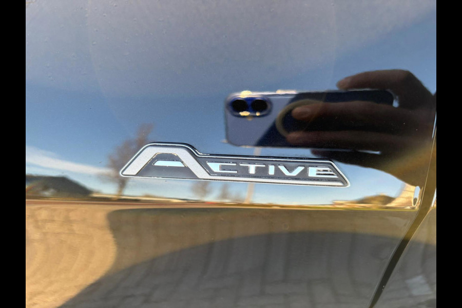 Ford Tourneo Courier 1.0 EcoBoost Active AUTOMAAT,CAMERA,STOEL-STUUR-VERWARMING,GARANTIE