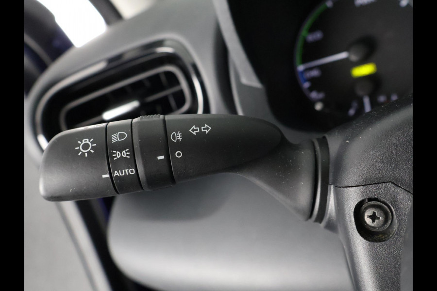 Toyota Yaris 1.5 HYBRID ACTIVE 1e EIG BLUELINE GARANTIE 2-2031 DEALER AUTO ! CARPLAY NAVIGATIE . SLECHTS 45.000 KM