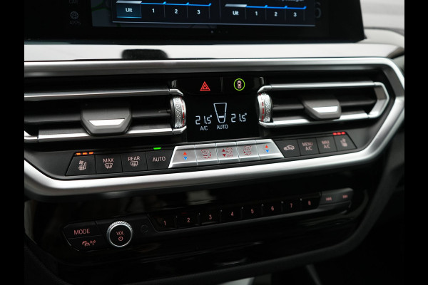 BMW X3 xDrive30e High Executive FACELIFT PHEV 293pk | Trekhaak Af Fabriek | Head Up | Camera | Harman / Kardon | Lederen Sportstoelen Memory & Ventilatie | Keyless | Blis | Stoelen & Stuur Verwarmd | Apple Carplay | Navigatie | DAB | Plug In Hybrid |
