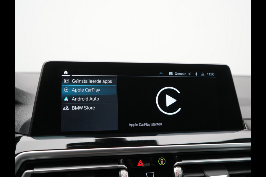 BMW X3 xDrive30e High Executive FACELIFT PHEV 293pk | Trekhaak Af Fabriek | Head Up | Camera | Harman / Kardon | Lederen Sportstoelen Memory & Ventilatie | Keyless | Blis | Stoelen & Stuur Verwarmd | Apple Carplay | Navigatie | DAB | Plug In Hybrid |