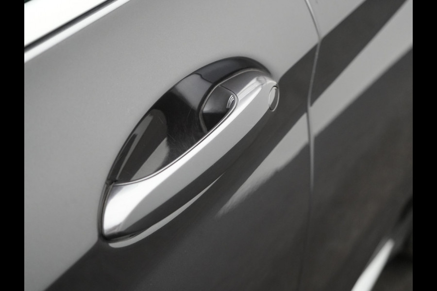 BMW X3 xDrive30e High Executive FACELIFT PHEV 293pk | Trekhaak Af Fabriek | Head Up | Camera | Harman / Kardon | Lederen Sportstoelen Memory & Ventilatie | Keyless | Blis | Stoelen & Stuur Verwarmd | Apple Carplay | Navigatie | DAB | Plug In Hybrid |