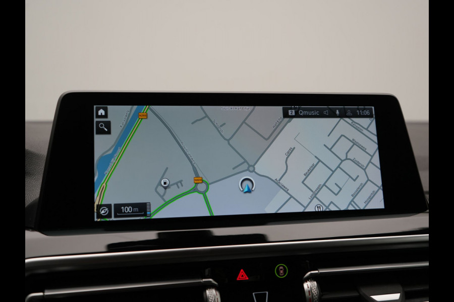 BMW X3 xDrive30e High Executive FACELIFT PHEV 293pk | Trekhaak Af Fabriek | Head Up | Camera | Harman / Kardon | Lederen Sportstoelen Memory & Ventilatie | Keyless | Blis | Stoelen & Stuur Verwarmd | Apple Carplay | Navigatie | DAB | Plug In Hybrid |