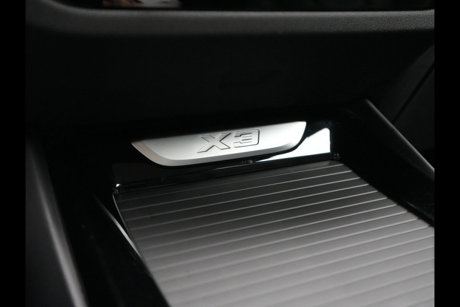 BMW X3 xDrive30e High Executive FACELIFT PHEV 293pk | Trekhaak Af Fabriek | Head Up | Camera | Harman / Kardon | Lederen Sportstoelen Memory & Ventilatie | Keyless | Blis | Stoelen & Stuur Verwarmd | Apple Carplay | Navigatie | DAB | Plug In Hybrid |