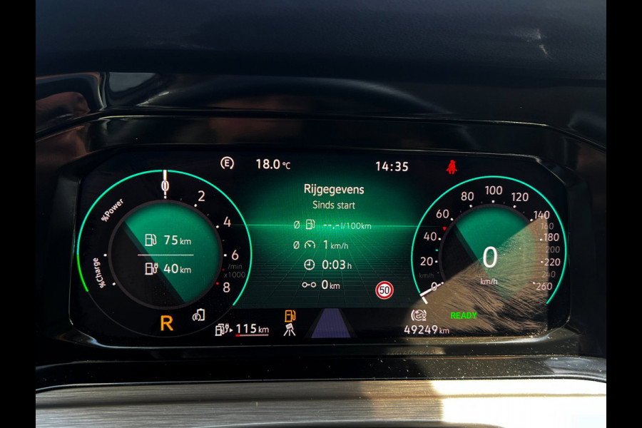 Volkswagen Golf 1.4 eHybrid Style plugin_204PK_Carplay_stoel massage_ACC