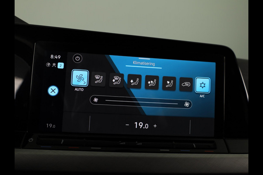 Volkswagen Golf 1.5 TSI Life Business 130 pk | Navigatie | Parkeersensoren (Park assist) | Adaptieve cruise control | Elektr. bestuurdersstoel | Autom. airco |