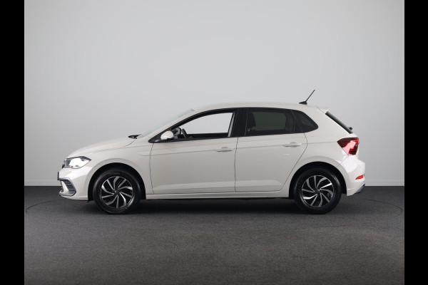Volkswagen Polo 1.0 TSI Life Edition 95 pk | Verlengde garantie | Navigatie via App | Parkeersensoren achter | Achteruitrijcamera | Adaptieve cruise control |