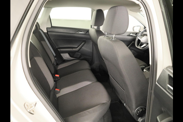 Volkswagen Polo 1.0 TSI Life Edition 95 pk | Verlengde garantie | Navigatie via App | Parkeersensoren achter | Achteruitrijcamera | Adaptieve cruise control |