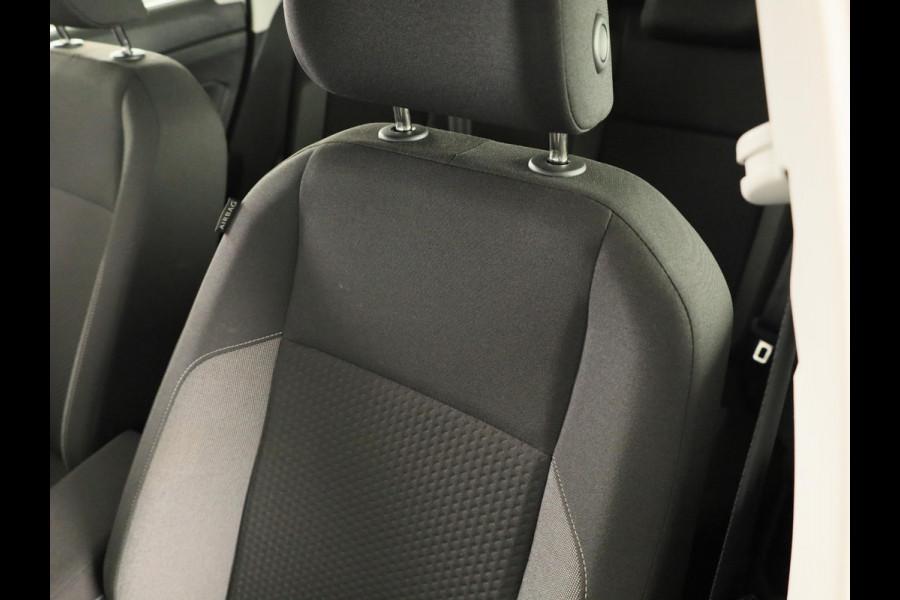 Volkswagen Polo 1.0 TSI Life Edition 95 pk | Verlengde garantie | Navigatie via App | Parkeersensoren achter | Achteruitrijcamera | Adaptieve cruise control |