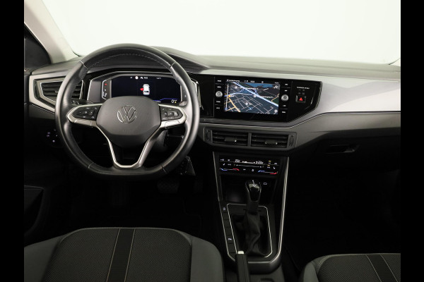 Volkswagen Polo 1.0 TSI Style 95 pk Automaat (DSG) | Navigatie | Parkeersensoren | Achteruitrijcamera | Matrix LED koplampen | Stoelverwarming |