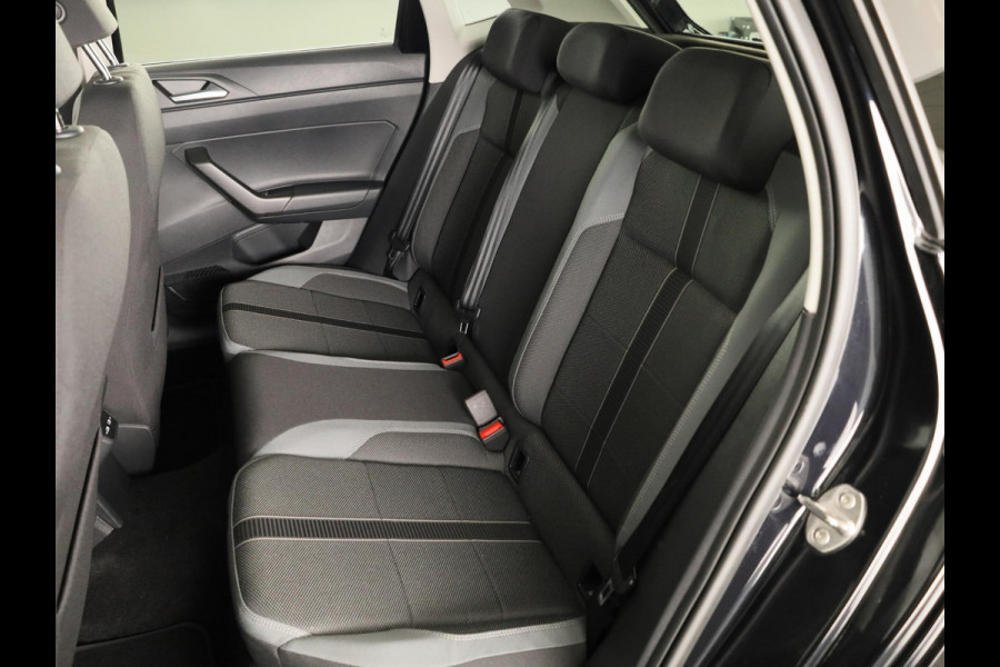 Volkswagen Polo 1.0 TSI Style 95 pk Automaat (DSG) | Navigatie | Parkeersensoren | Achteruitrijcamera | Matrix LED koplampen | Stoelverwarming |