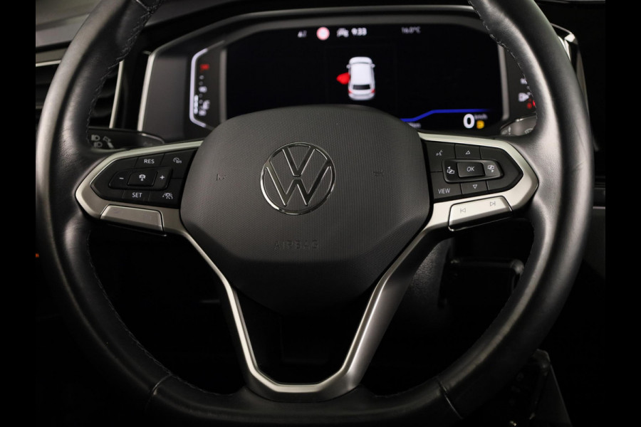 Volkswagen Polo 1.0 TSI Style 95 pk Automaat (DSG) | Navigatie | Parkeersensoren | Achteruitrijcamera | Matrix LED koplampen | Stoelverwarming |
