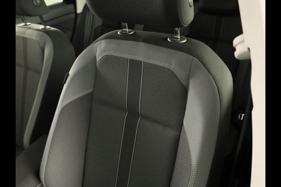 Volkswagen Polo 1.0 TSI Style 95 pk Automaat (DSG) | Navigatie | Parkeersensoren | Achteruitrijcamera | Matrix LED koplampen | Stoelverwarming |