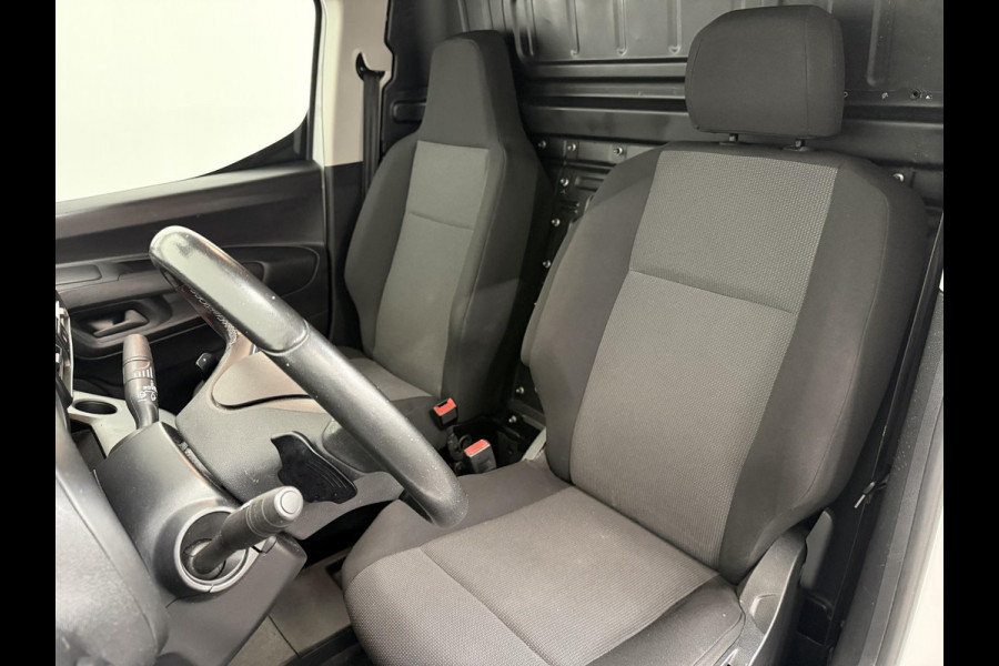Opel Combo 1.5D L2H1 Edition Automaat Navigatie Parkeersensoren App-connect DAB+ Trekhaak