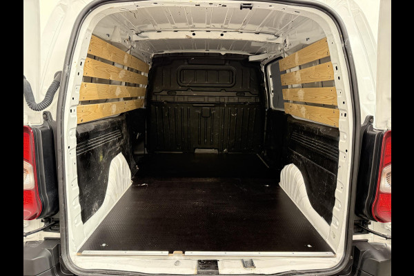 Opel Combo 1.5D L2H1 Edition Automaat Navigatie Parkeersensoren App-connect DAB+ Trekhaak