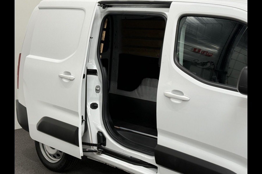 Opel Combo 1.5D L2H1 Edition Automaat Navigatie Parkeersensoren App-connect DAB+ Trekhaak