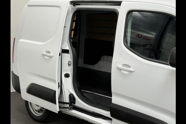 Opel Combo 1.5D L2H1 Edition Automaat Navigatie Parkeersensoren App-connect DAB+ Trekhaak