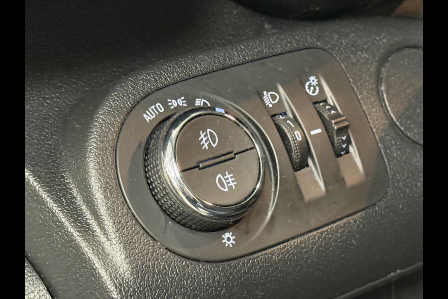 Opel Combo 1.5D L2H1 Edition Automaat Navigatie Parkeersensoren App-connect DAB+ Trekhaak