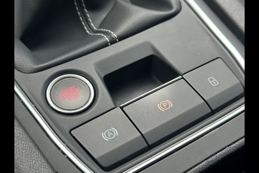 Seat Leon Sportstourer 1.5 TSI Style Launch Edition |TREKHAAK| ACC|CAMERA|