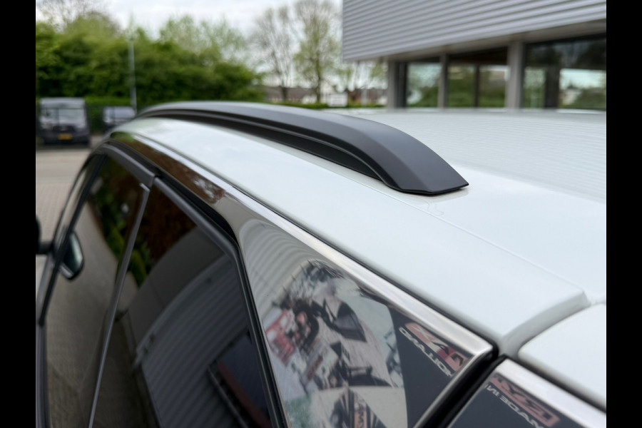 Peugeot 3008 1.2 PureTech Allure Pack Business 130 Pk | Navigatie | Cruise | Camera | Clima | 17".