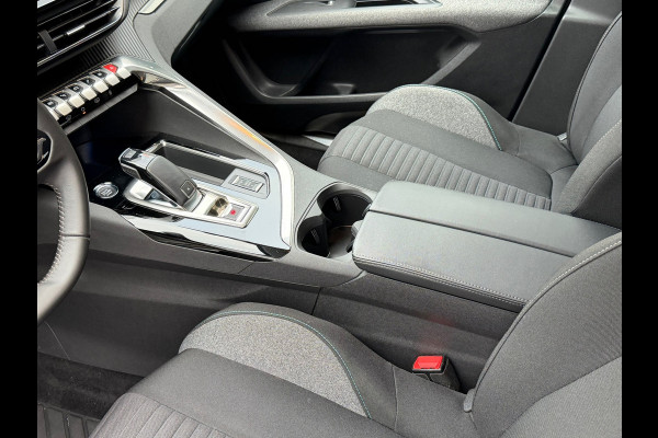 Peugeot 3008 1.2 PureTech Allure Pack Business 130 Pk | Navigatie | Cruise | Camera | Clima | 17".