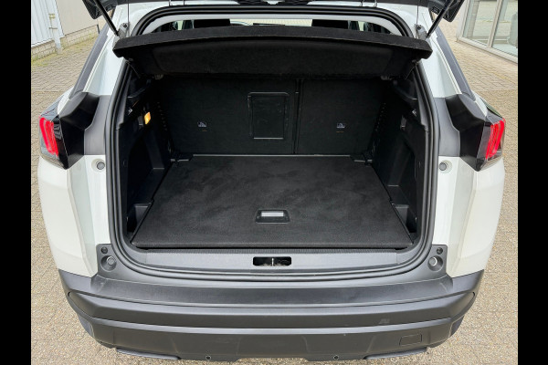Peugeot 3008 1.2 PureTech Allure Pack Business 130 Pk | Navigatie | Cruise | Camera | Clima | 17".