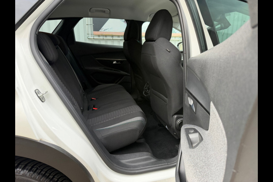 Peugeot 3008 1.2 PureTech Allure Pack Business 130 Pk | Navigatie | Cruise | Camera | Clima | 17".