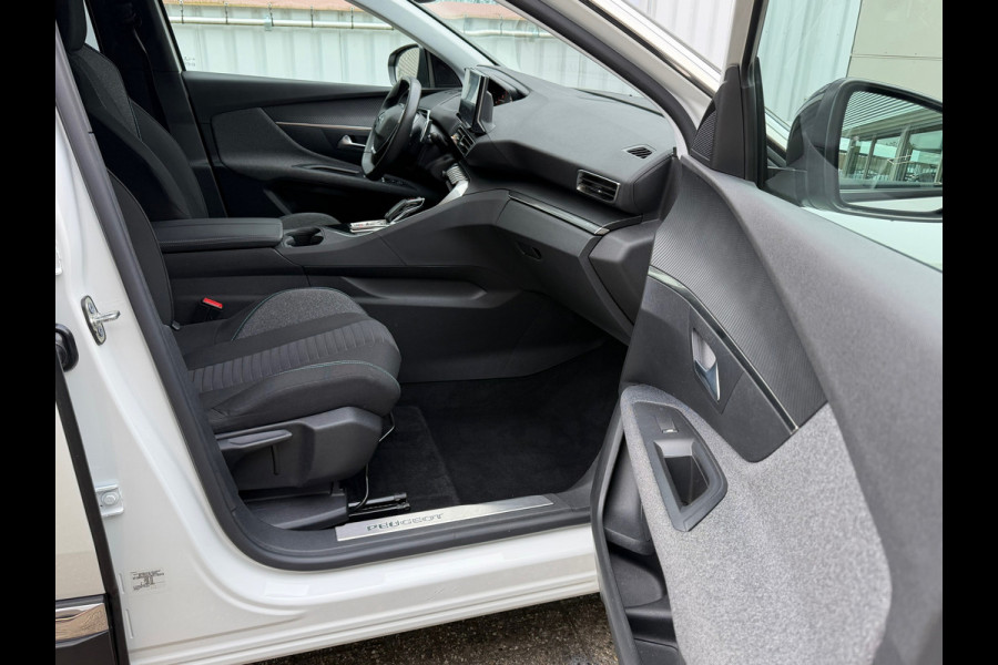 Peugeot 3008 1.2 PureTech Allure Pack Business 130 Pk | Navigatie | Cruise | Camera | Clima | 17".