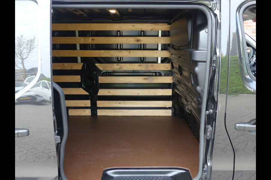 Renault Trafic 2.0 dCi 145 T29 L2 Navigatie/Trekhaak/PDC/Camera