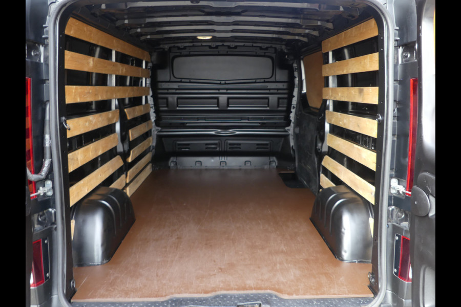 Renault Trafic 2.0 dCi 145 T29 L2 Navigatie/Trekhaak/PDC/Camera