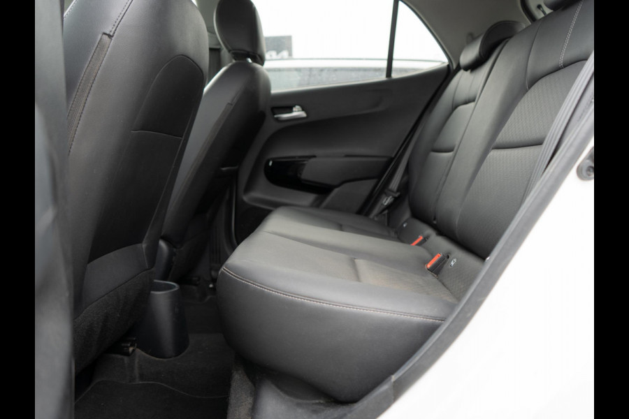 Kia Picanto 1.0 CVVT Design Edition | Trekhaak | Navigatie | Achteruitrijcamera | Climate control |