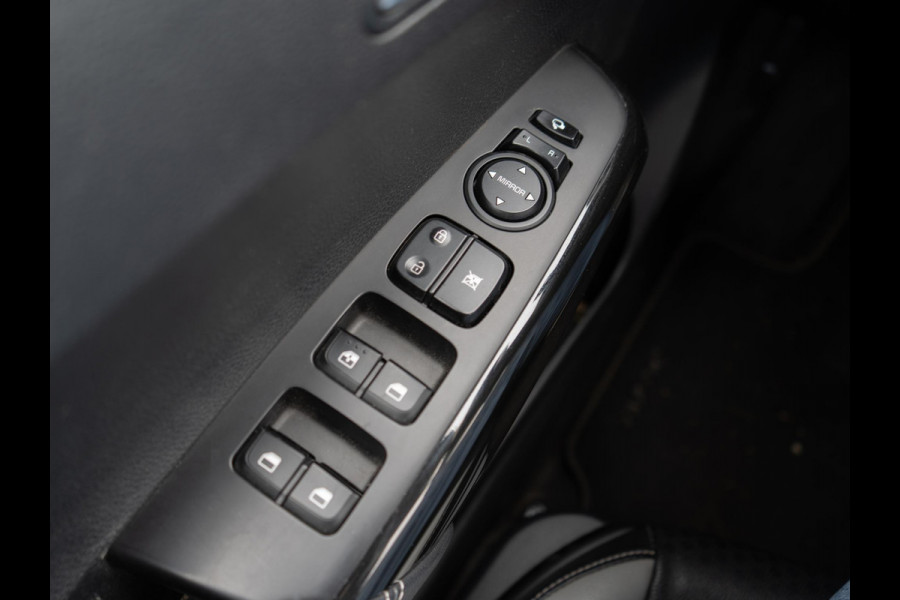 Kia Picanto 1.0 CVVT Design Edition | Trekhaak | Navigatie | Achteruitrijcamera | Climate control |