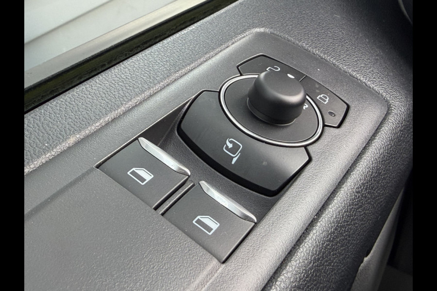 Ford Transit Custom 320 2.0 TDCI L2H1 NEXT LEVEL 170 PK AUT