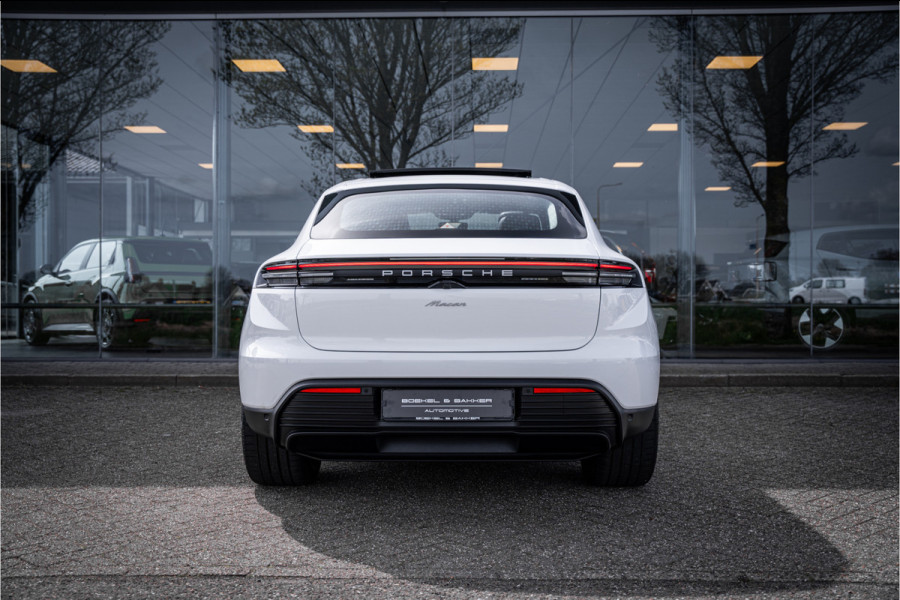 Porsche Macan 100 kWh ** Panodak ** 22inch ** BOSE ** Rijbereik 588km (WLTP) NL-auto ** NAP!!