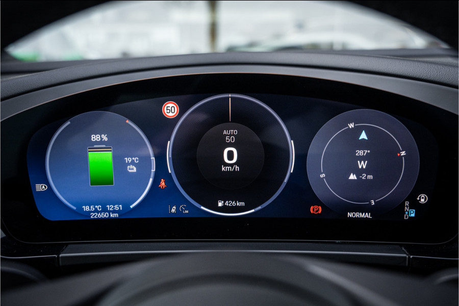 Porsche Macan 100 kWh ** Panodak ** 22inch ** BOSE ** Rijbereik 588km (WLTP) NL-auto ** NAP!!