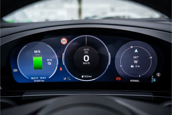 Porsche Macan 100 kWh ** Panodak ** 22inch ** BOSE ** Rijbereik 588km (WLTP) NL-auto ** NAP!!