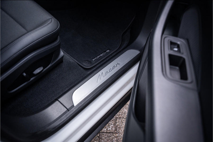 Porsche Macan 100 kWh ** Panodak ** 22inch ** BOSE ** Rijbereik 588km (WLTP) NL-auto ** NAP!!