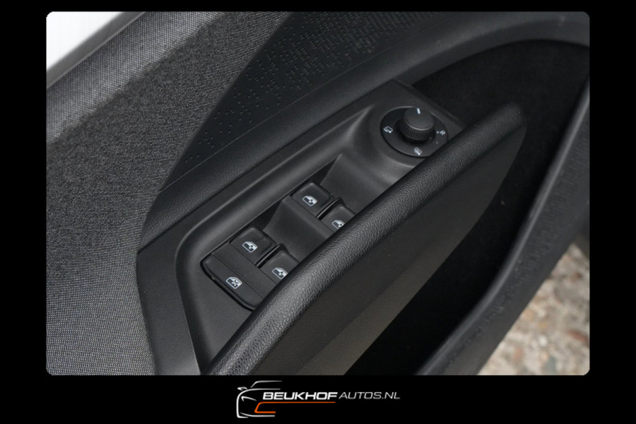 Škoda ENYAQ iV 60 Leer Carplay Trekhaak Pano Soh 91.5% Cam