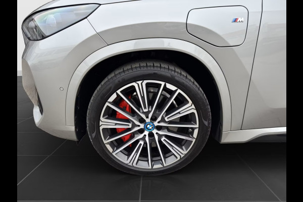 BMW X1 xDrive30e M-SPORT PRO ** LED, M-SPORTST, PANORAMA, TREKH, 20-inch LMV, HuD, ACC ** 1e EIG - ZEER EXCL ** ** INFORMEER OOK NAAR ONZE AANTREKKELIJKE FINANCIAL-LEASE TARIEVEN **