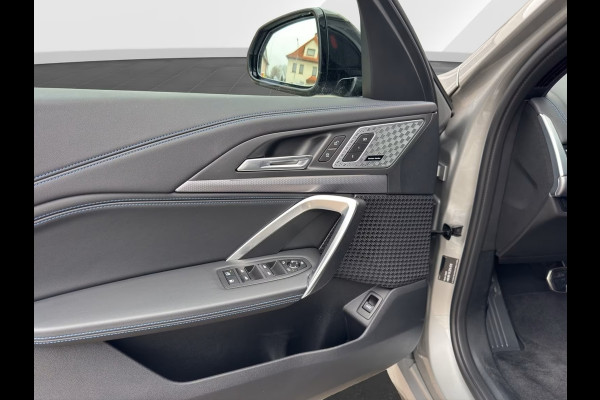 BMW X1 xDrive30e M-SPORT PRO ** LED, M-SPORTST, PANORAMA, TREKH, 20-inch LMV, HuD, ACC ** 1e EIG - ZEER EXCL ** ** INFORMEER OOK NAAR ONZE AANTREKKELIJKE FINANCIAL-LEASE TARIEVEN **